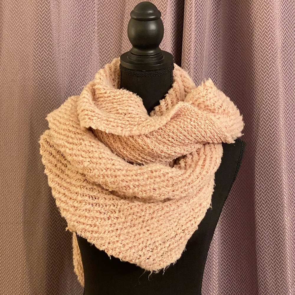 Fuzzy Scarf 🧣